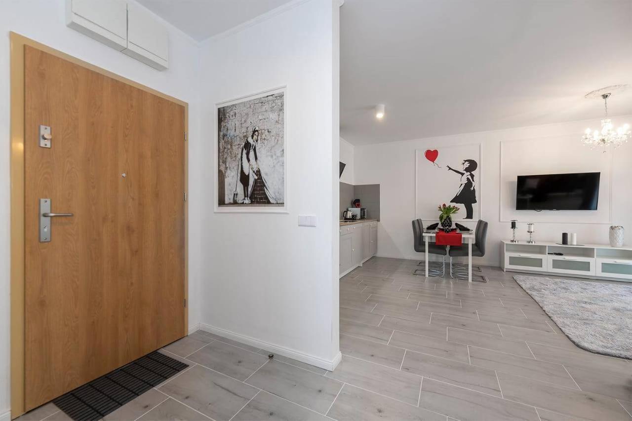 Banksy Apartment - Ilumino وودج المظهر الخارجي الصورة